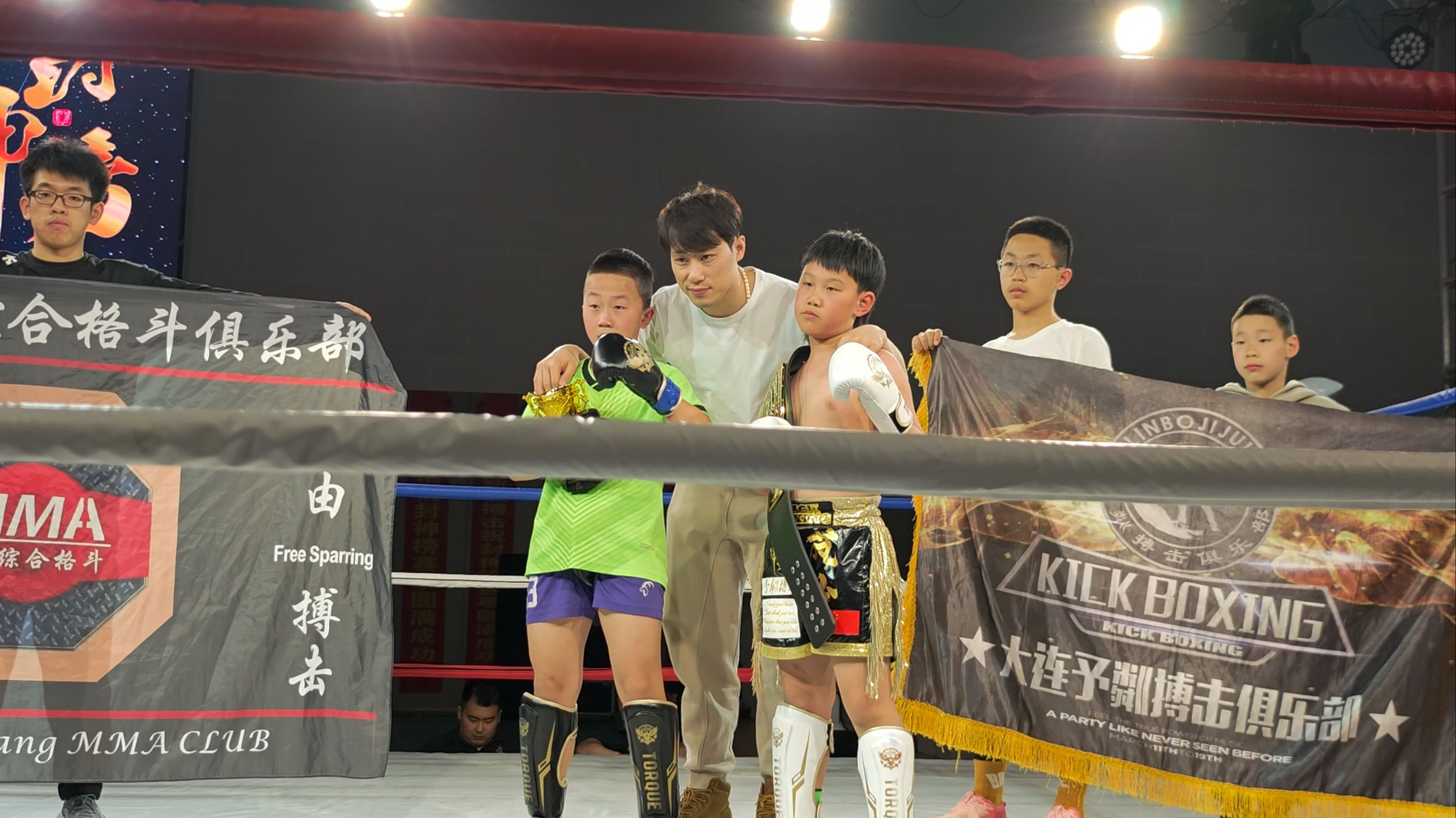 爱游戏体育-关于跆拳道邀请赛上演强强对话，陇右霹雳队翻盘海滨天虎队，战术调整见效；快速转换撕裂防线的信息