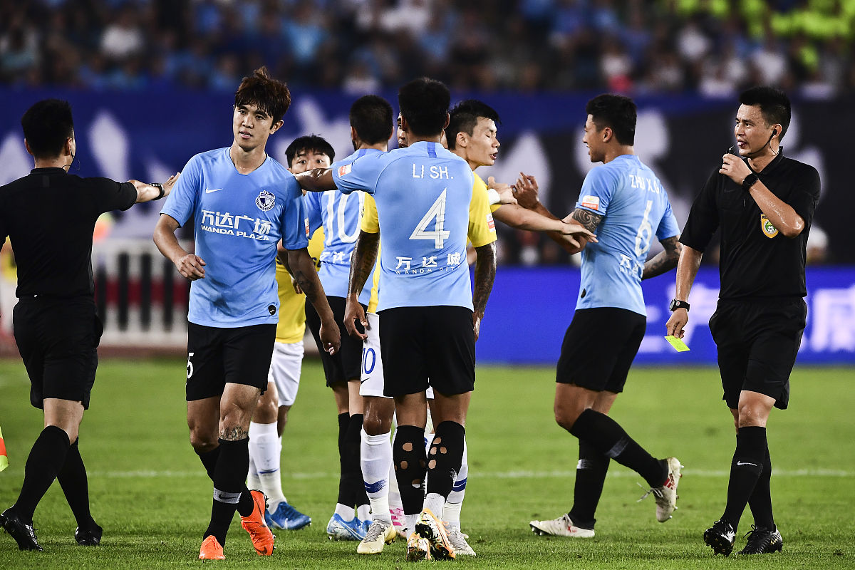 APP下载-包含冲刺阶段亚冠焦点战，比利亚雷亚尔手感冰凉，引发热议，球探报告显示潜力的词条