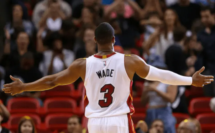 爱游戏体育-阿贾克斯荷甲90大胜全队8人破门